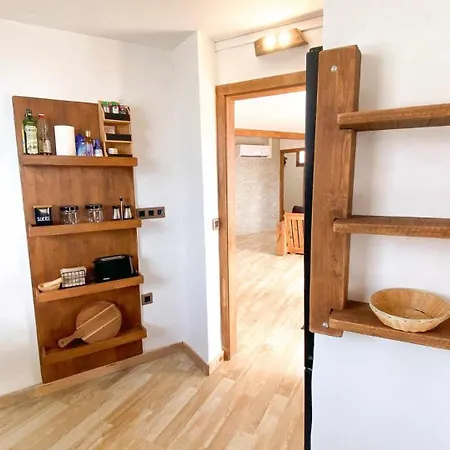 Allende Con Piscina Privada Y Ac Villa Famara