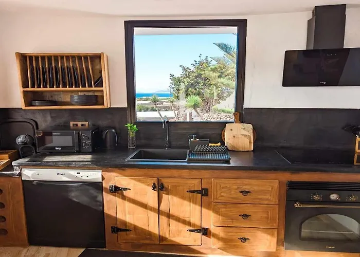 Allende Con Piscina Privada Y Ac * カレタ・デ・ファマラ