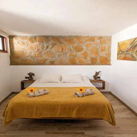 Villa Allende Con Piscina Privada Y Ac *