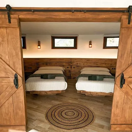 Villa Allende Con Piscina Privada Y Ac *