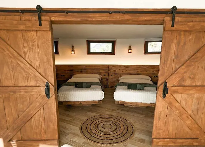 Villa Allende Con Piscina Privada Y Ac *